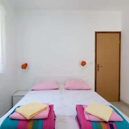 Appartamento Boguvila - Two-bedroom Family With Terrace A2 - St San Pietro di Brazza