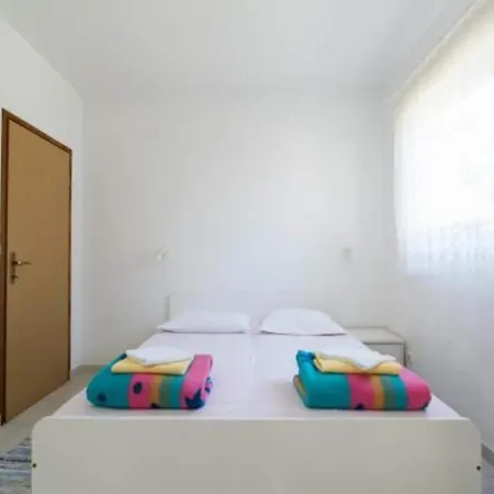 Boguvila - Two-bedroom Family With Terrace A2 - St Appartamento